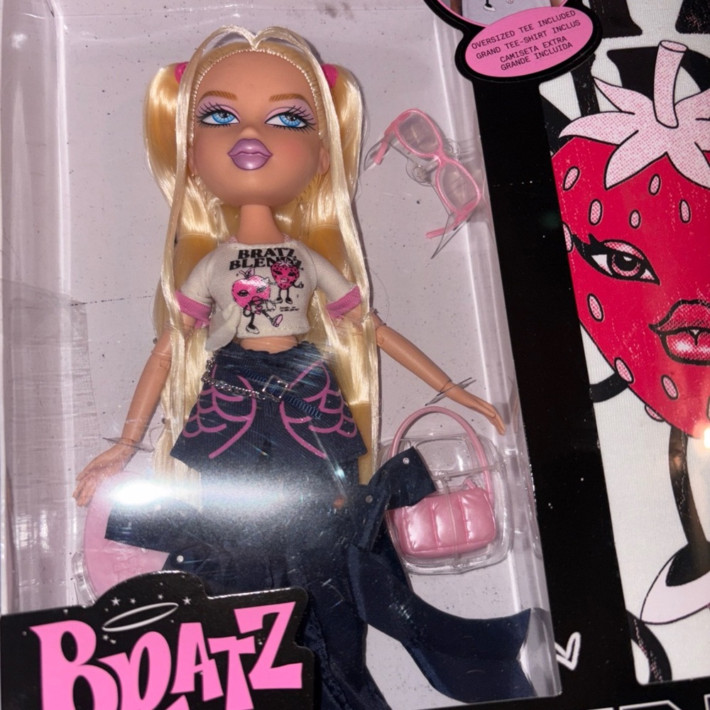 Bratz stylin Chloe‎